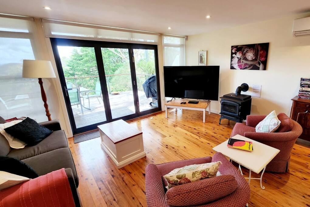 Narrow Neck Views - Peaceful 4 Bedroom Home With Stunning Views! Катумба Екстериор снимка